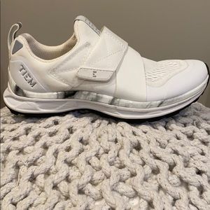 Tiem cycle soulcycle peloton clip in bike shoe